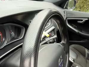 Volvo V40 2 litri euro 6 R design 2016 — miniatura 8