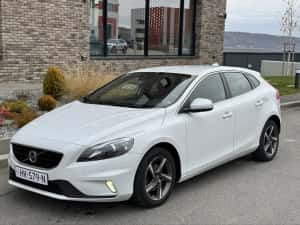 Volvo V40 2 litri euro 6 R design 2016 — miniatura 9