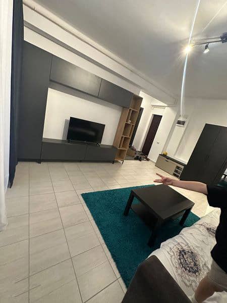 Apartament tip studio de inchiriat — fotografie 1 din 6