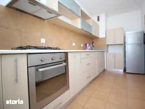 Titan, bloc 2010, parcare subterană, 2 camere cu vedere panoramică — miniatura 6