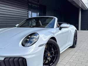 Porsche 992 Coupe 541 CP, 9.900 km, 2026