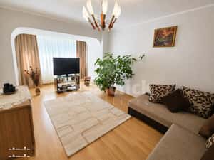 Apartament 3 camere decomandat, mobilat, etaj 1 – IC Frimu