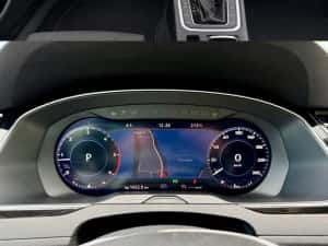 Volkswagen Passat 2017 2.0 TDI / Rate avans 0/ Virtual cockpit / Garantie 12 luni / Navi mare / Moduri de condus / Set jante iarna cadou / Distronic — miniatura 6