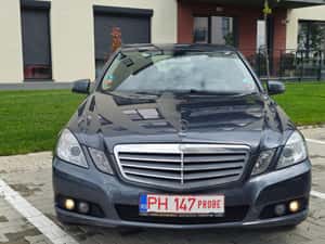 Mercedes-Benz 220, 7.000 EUR, second hand, 280.000 km — miniatura 2