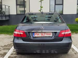 Mercedes-Benz 220, 7.000 EUR, second hand, 280.000 km — miniatura 5