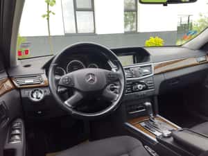 Mercedes-Benz 220, 7.000 EUR, second hand, 280.000 km — miniatura 7