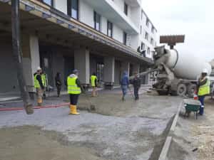 Turnari beton finisat cu Elicopter si Cuart, Pardoseli Industriale — miniatura 4