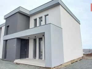 Casa individuala noua cu finisaje si amenajari de lux — miniatura 2