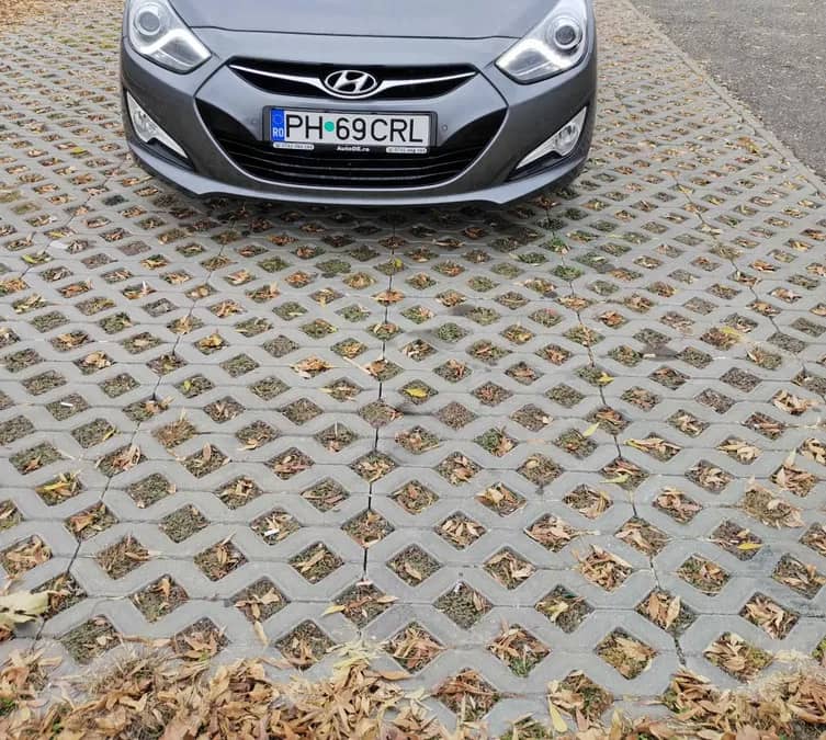 Vând Hyundai i40 2012 — fotografie 1 din 10