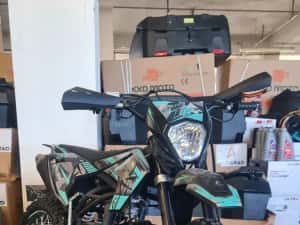 Motocross Enduro Alfarad T6S 150cc 4 timpi roti 19 16 Nou din Germania — miniatura 2