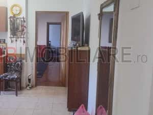 Apartament 3 camere confort 1, etaj 2, centrala zonz Lipovei — miniatura 1