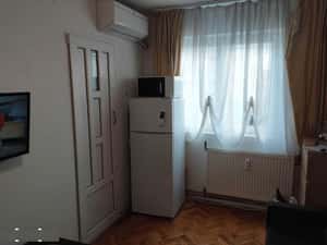 Particular inchiriez garsoniera mobilata la 150m metrou Piata Sudului — miniatura 3