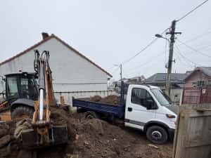 Evacuare moloz cu camioneta de 6t sau cu camion 30t