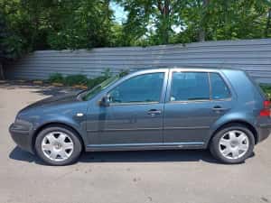 Golf IV   1.6 benzina euro 4 / 105 cp / jante / A.C  primul proprietar de noua — miniatura 3