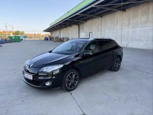 Renault Megane 3 Bose , 1.5 dci 110 cp , Piele , Camera , Carte Service + Istoric Km !!