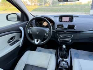 Renault Megane 3 Bose , 1.5 dci 110 cp , Piele , Camera , Carte Service + Istoric Km !! — miniatura 8