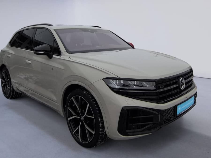 Volkswagen Touareg Automată 340 HP Benzină — fotografie 1 din 7
