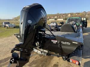 Barca Bass Tracker PRO 175 TXW TEAM 2022 + MOTOR Mercury 100hp (2023 ) — miniatura 4