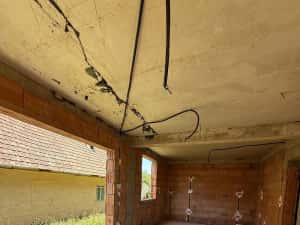 MT253 Duplex la rosu, 4 camere, Sanandrei, la asfalt — miniatura 2
