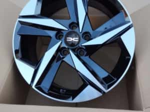 Jante Bicolore Dacia Duster Bigster  pe R17 cu 5 x 114.3 R17 — miniatura 5