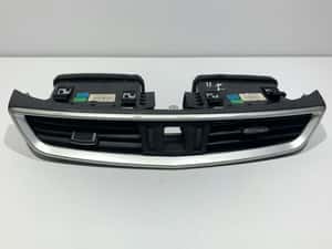 Grila ventilatie bord centrala Nissan Qashqai 2 J11 68750-4EA0A SUV — miniatura 7