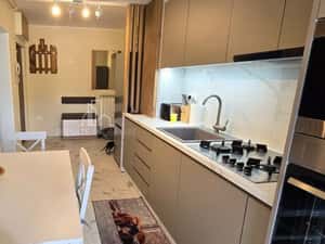 Apartament 2 Camere Renovat Modern, De Inchiriat, Bd 1 Dec 1918, Tudor