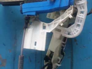 Dezmembrari  Kia Sportage cod motor D4FD 1,7 crdi cutie automata — miniatura 5