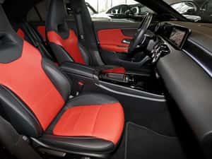 Mercedes-Benz CLA 180 Sport / Coupe — miniatura 4