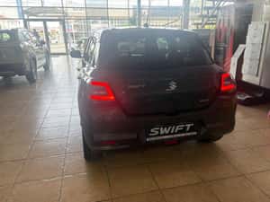 Suzuki Swift 1.2 Dualjet 12V MHEV Passion MT — miniatura 3