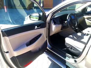 Vând Hyundai Tucson 2016, vehicul second-hand — miniatura 5
