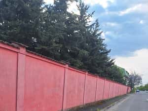 Închiriez casă la curte 2 camere mobilate — miniatura 6