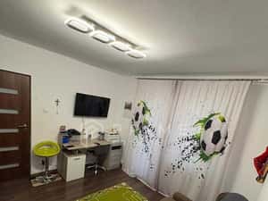 Apartament cu 3 camere, decomandat – Zona Fortuna — miniatura 5