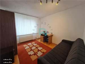 Apartament 3 camere Grivitei, intermediar, Brasov — miniatura 3