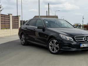 Mercedes E Class E220d an 2015* 9G Tronic Led ILS 170 CP — miniatura 1
