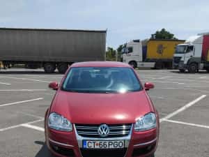 Vand Wolkswagen Jetta 1.6 benzina , an fabr.2009