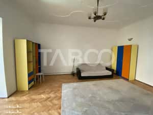 Garsoniera de inchiriat 42mpu mobilata utilata zona Centrul Istoric