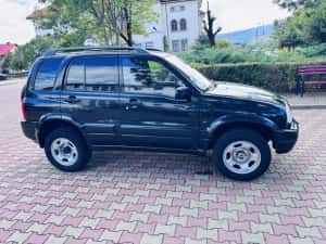 Suzuki Grand Vitara 2.5 V6  135.000km!!! — miniatura 3