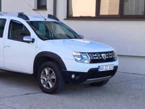 Dacia Duster 4x4 Prestige Pack Look diesel 110CP NAVI Clima Jante EURO5 — miniatura 10