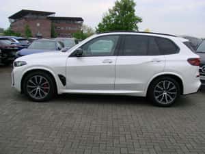 BMW X5 M60 2025, 12,812 km, 530 CP, Automată, Alb — miniatura 5