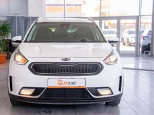 Kia Niro Hibrid 2019, 106.394 km, Alb — miniatura 2