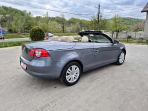 Vw eos 2009 2.0 tdi 140 cp — miniatura 4