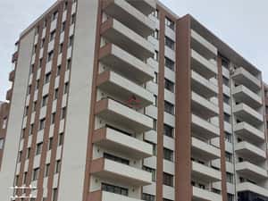 ISARAN - Apartament 3 camere, Parcare Subterana, Tractorul zona Coresi — miniatura 3