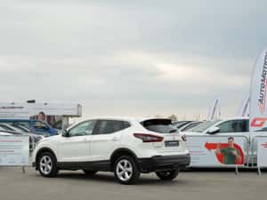 Nissan Qashqai 1.3 DIG-T DCT N-Connecta Automat — miniatura 3
