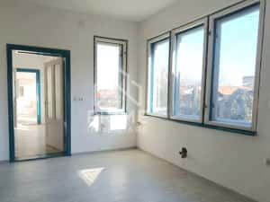 Casă renovabilă 185 mp, teren 1100 mp, zonă centrală – Teiuș — miniatura 2