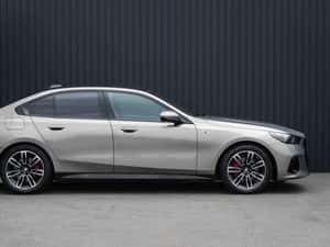 BMW 520d xDrive M-Sport - Modelul nou — miniatura 4