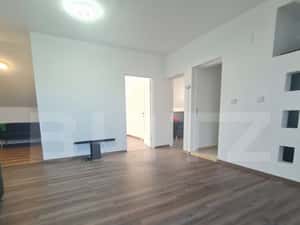 Apartament cu 3 camere, semidecomandat, recent renovat, zona strazii C — miniatura 3