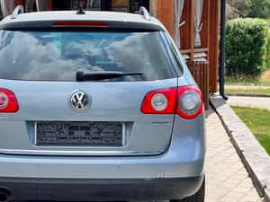 Volkswagen Passat HIGHLINE Manuală 140 HP Diesel — miniatura 6