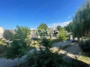 Vânzare apartament 3 camere, etaj 1, situat în Rovinari, strada Termocentralei — miniatura 7