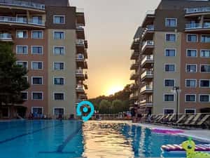 Chirie 3 Camere / Mobilat Nou Modern / Piscina si Loc de Joaca — miniatura 6