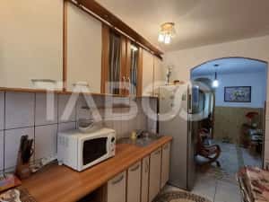Apartament 3 camere de vanzare decomandat 58 mp zona Valea Aurie Sibiu — miniatura 7